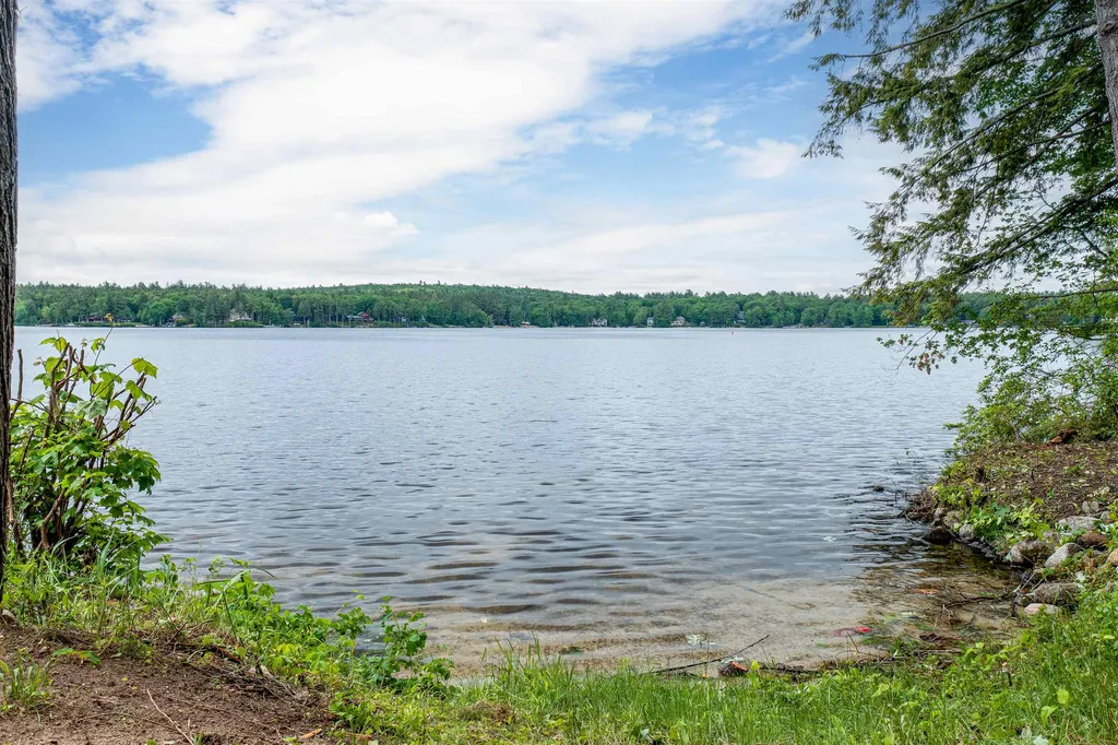 178 Castle Shore Road Moultonborough NH 03254