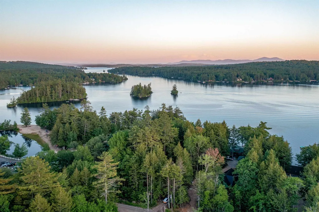 178 Castle Shore Road Moultonborough NH 03254