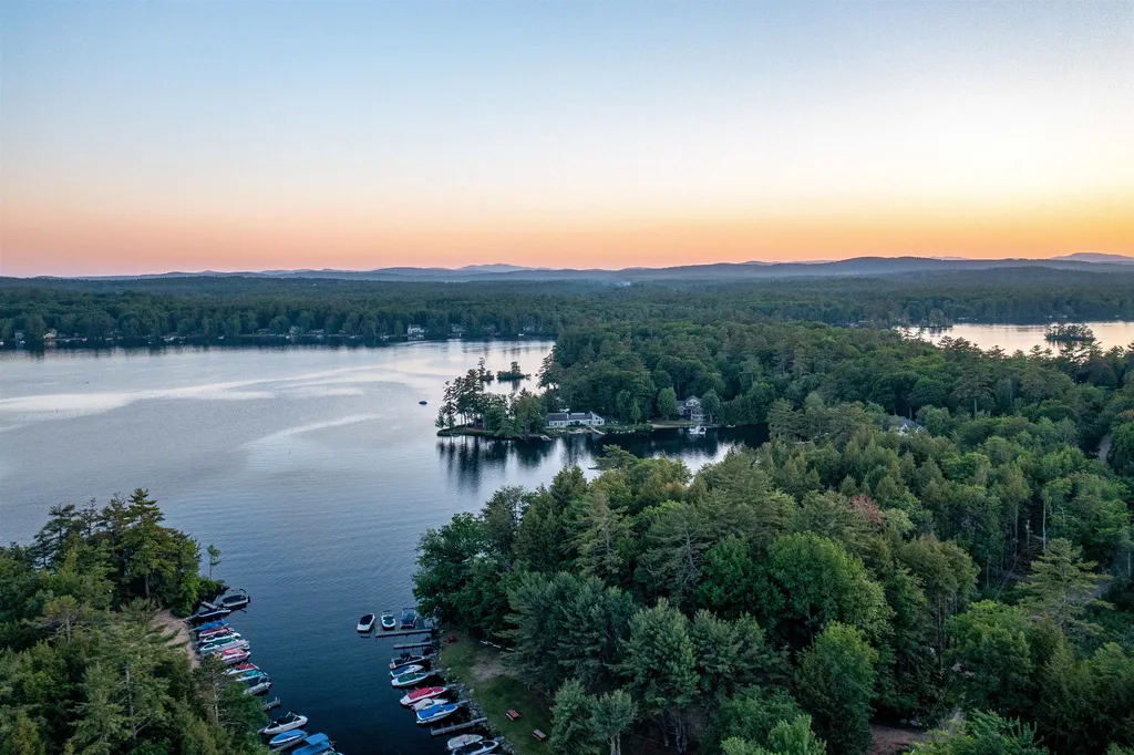 178 Castle Shore Road Moultonborough NH 03254