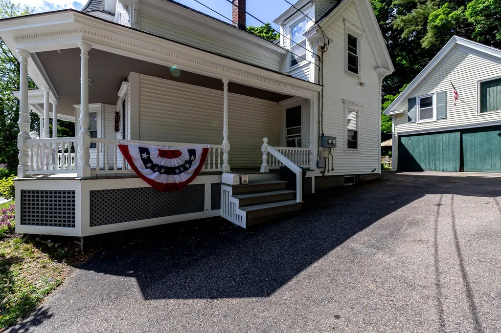 206 Baldwin Street Laconia NH 03246