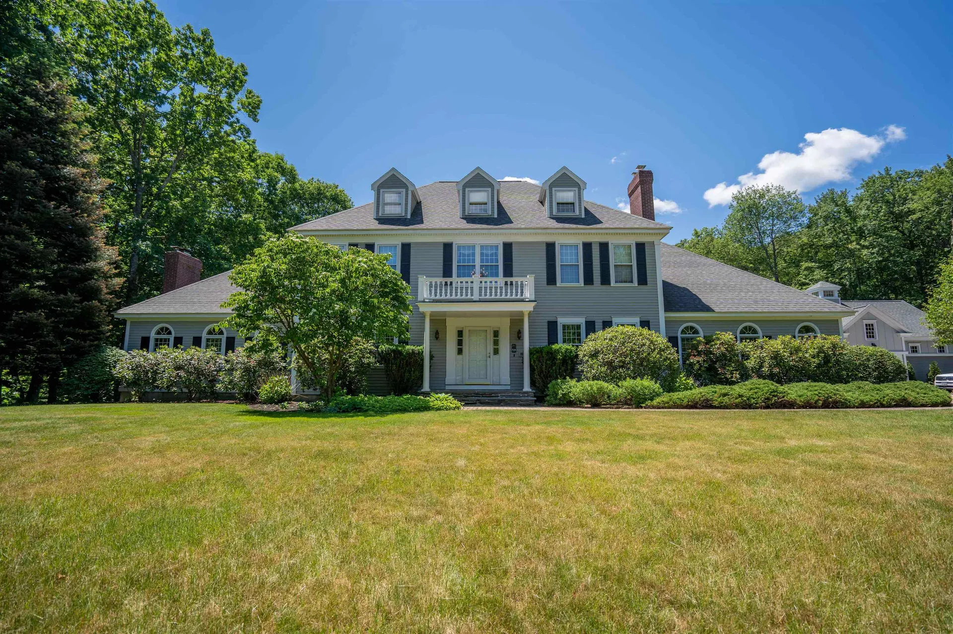 19 Oak Ridge Drive Atkinson NH 03811