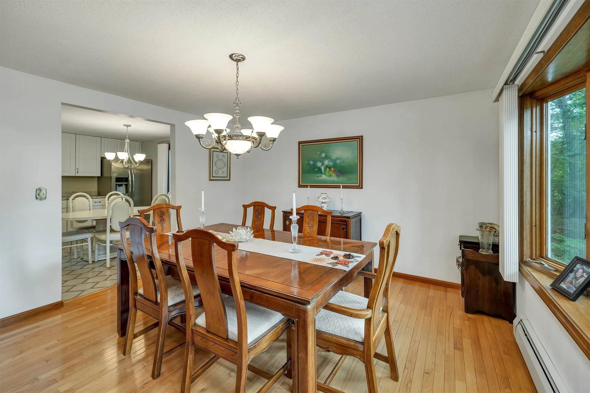 4 Lance Avenue Londonderry NH 03053