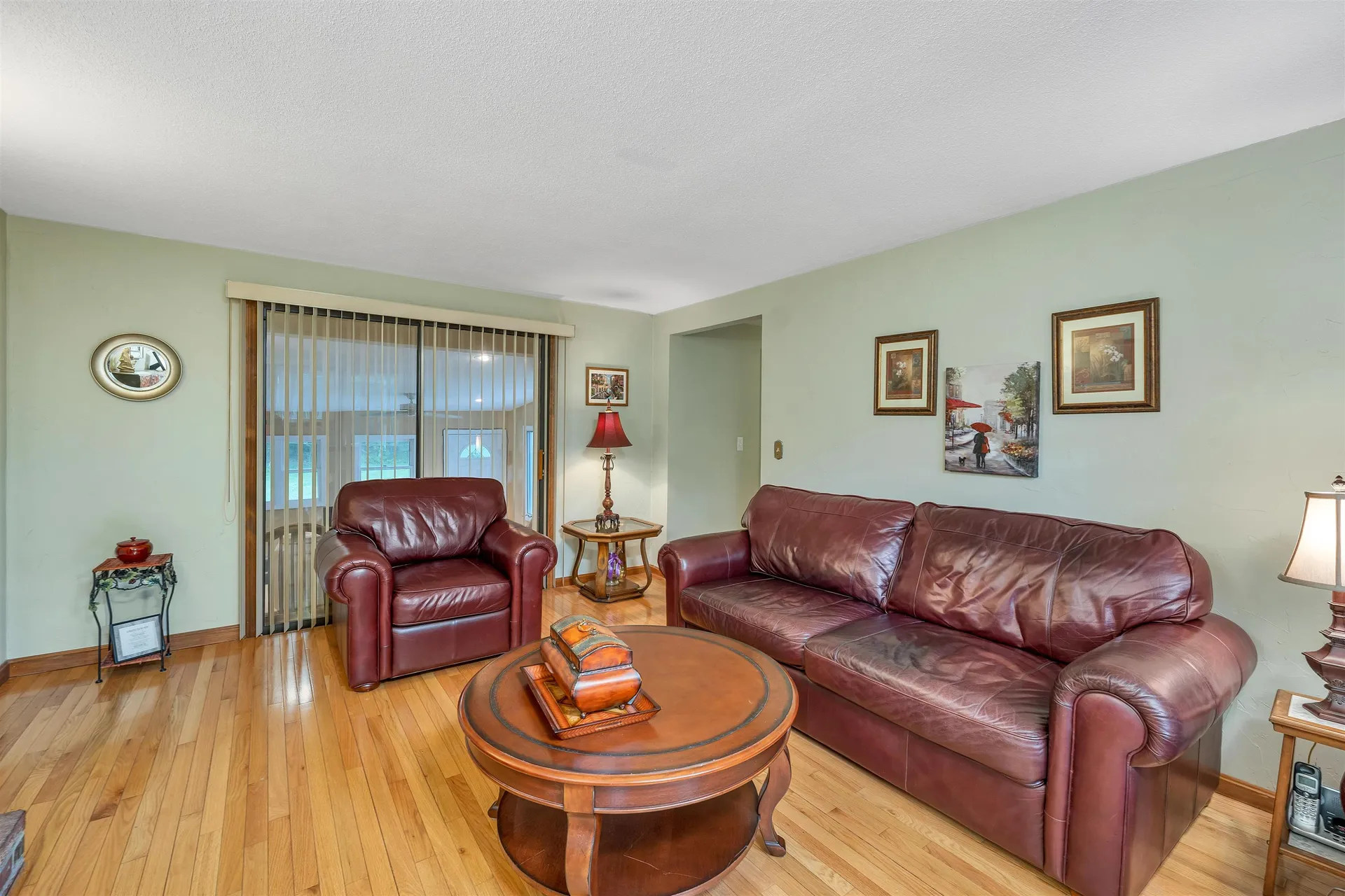 4 Lance Avenue Londonderry NH 03053