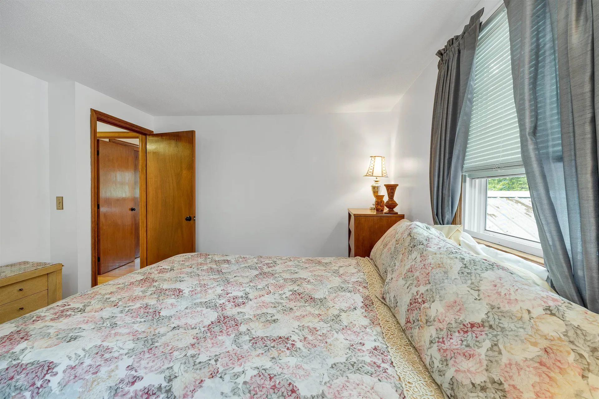 4 Lance Avenue Londonderry NH 03053