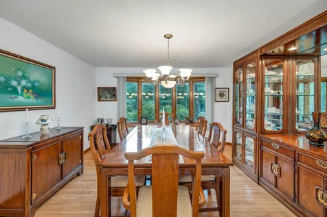 4 Lance Avenue Londonderry NH 03053