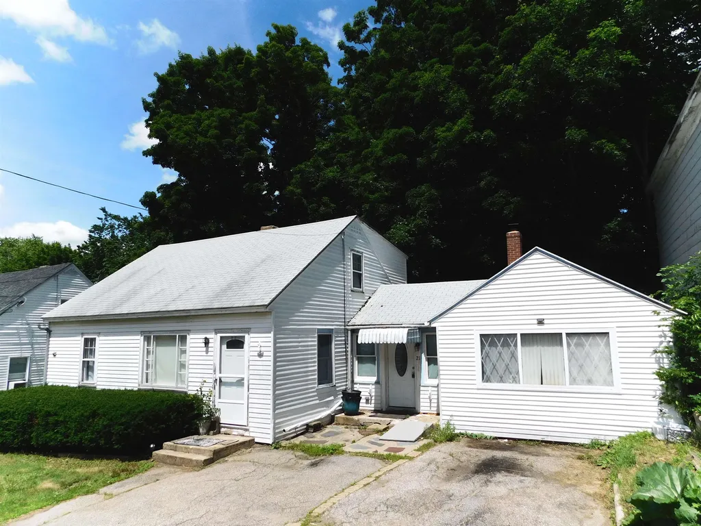 21 Fremont Street Somersworth NH 03878
