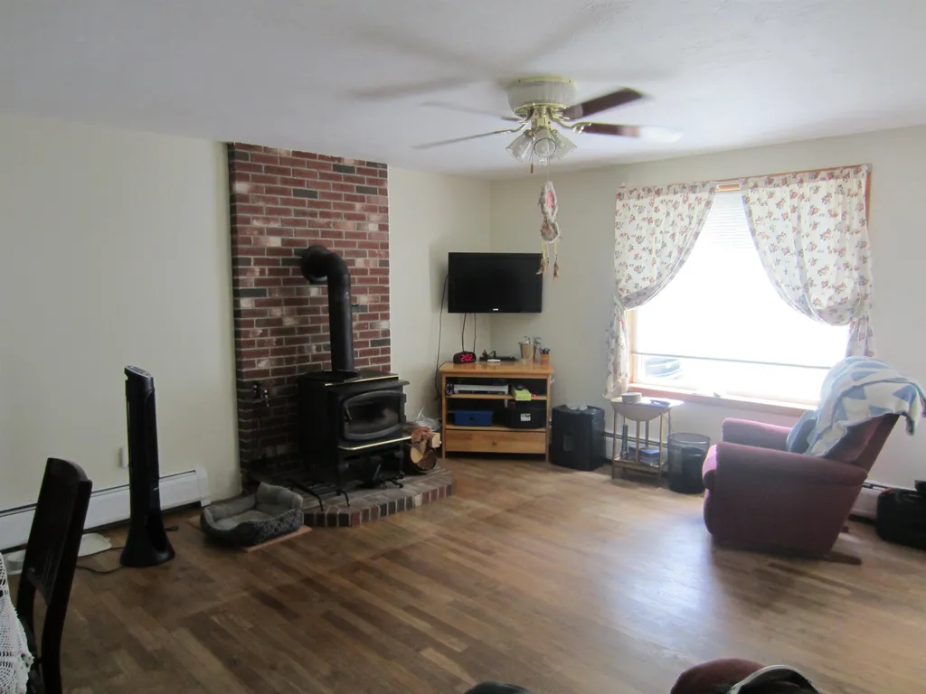 68 Corbett Road Barrington NH 03825