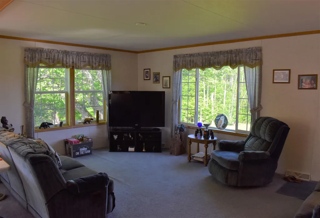 7185 Chamberlain Hill Road Vershire VT 05079