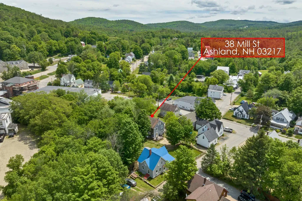 38 Mill Street Ashland NH 03217