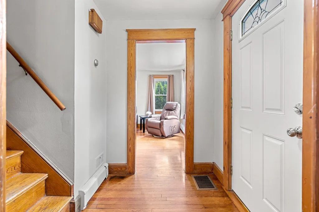 179 Sherburne Road Portsmouth NH 03801