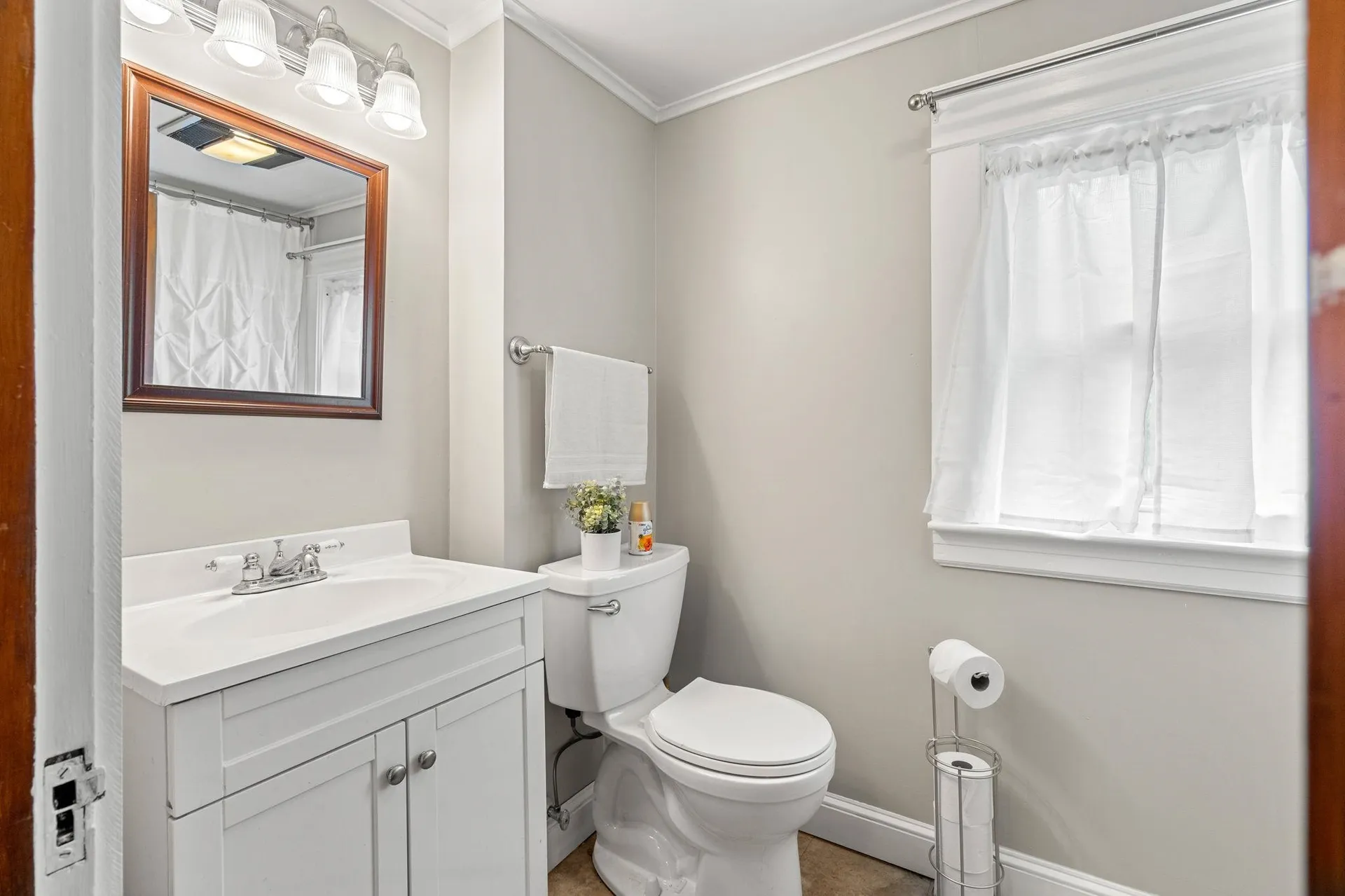 179 Sherburne Road Portsmouth NH 03801