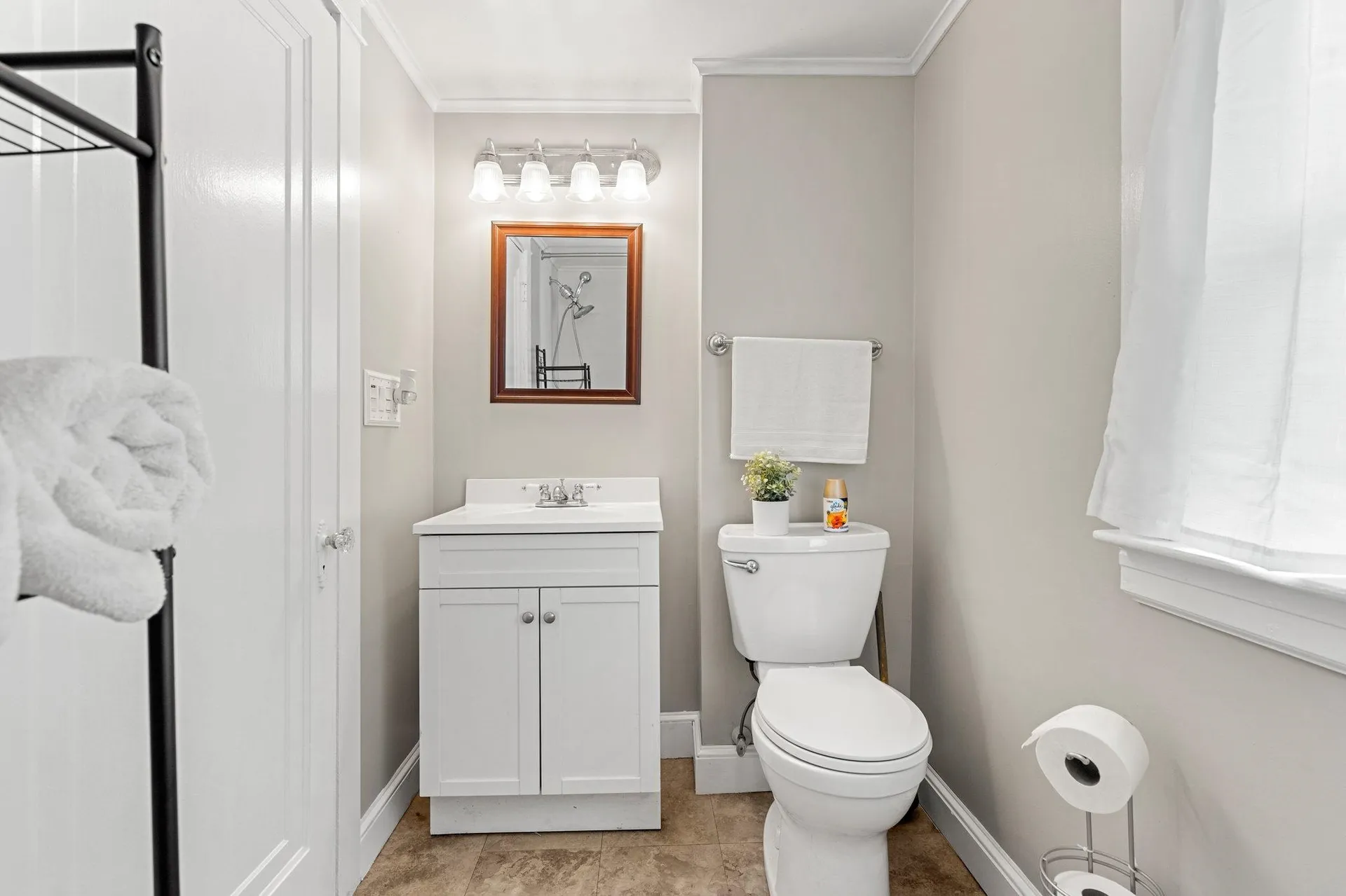 179 Sherburne Road Portsmouth NH 03801