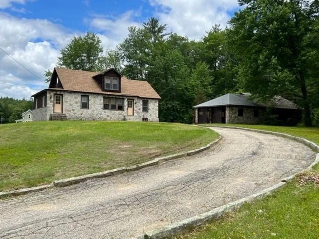 315 Hackett Hill Road Hooksett NH 03106