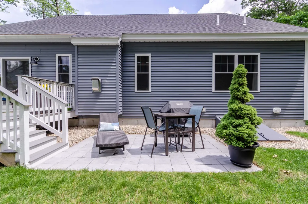 1 Catalpa Road Salem NH 03079