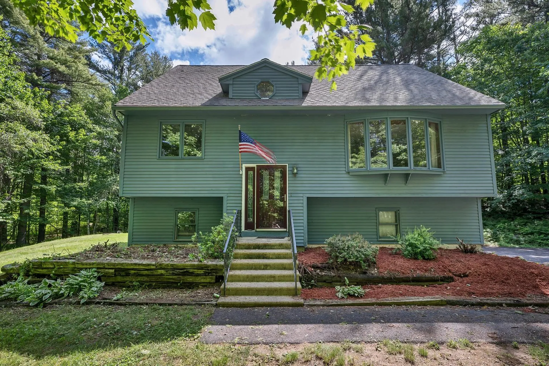 16 Cross Lane Gilford NH 03249