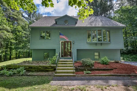 16 Cross Lane Gilford NH 03249