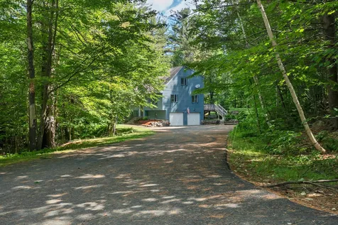 16 Cross Lane Gilford NH 03249