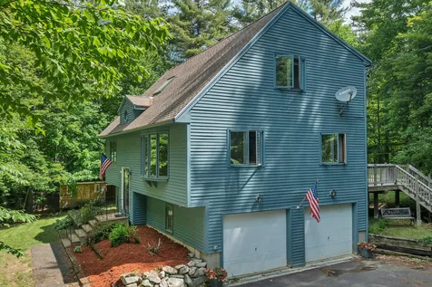 16 Cross Lane Gilford NH 03249