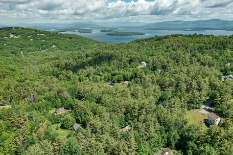 16 Cross Lane Gilford NH 03249