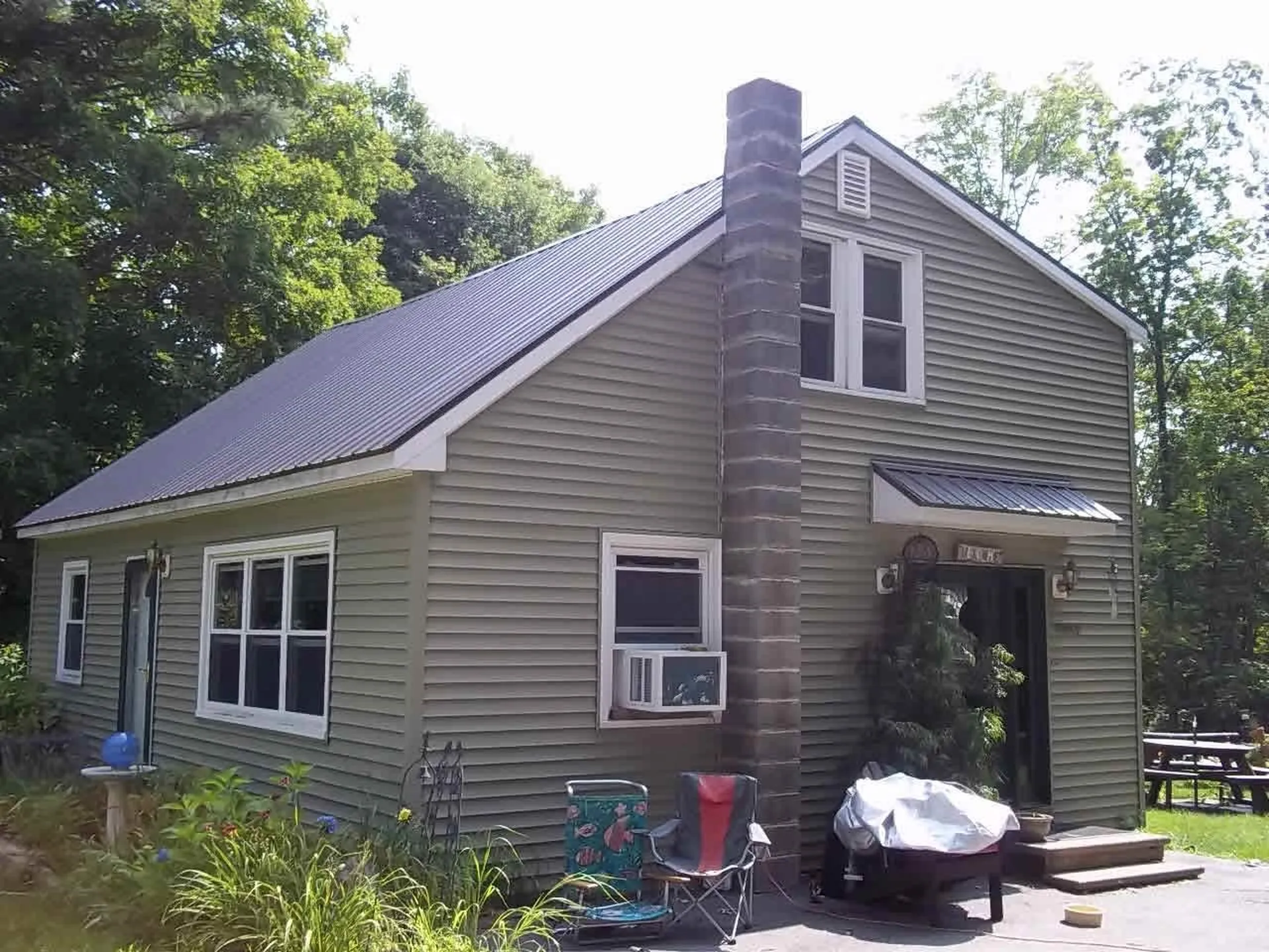 6 Richard Court Raymond NH 03077