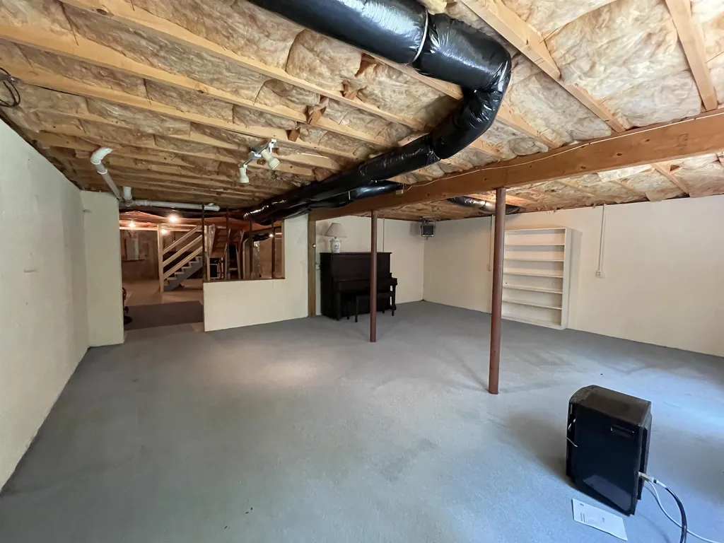 27 Hemlock Court Newfields NH 03856