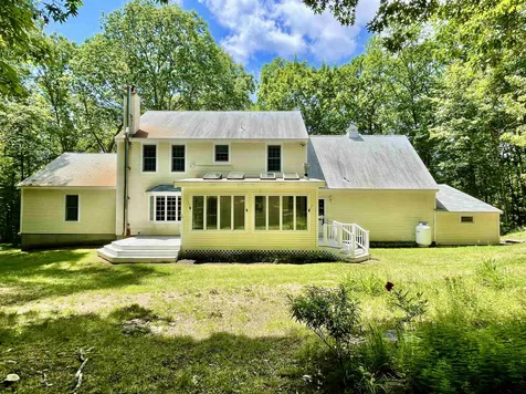 27 Hemlock Court Newfields NH 03856