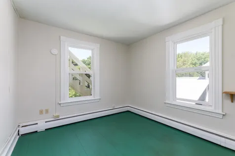 21 Nash Place Burlington VT 05401