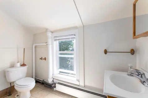 21 Nash Place Burlington VT 05401