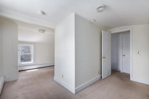 21 Nash Place Burlington VT 05401