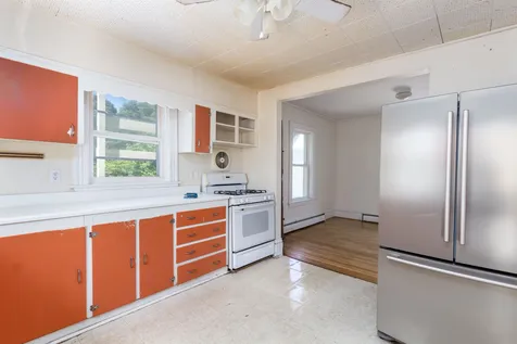 21 Nash Place Burlington VT 05401