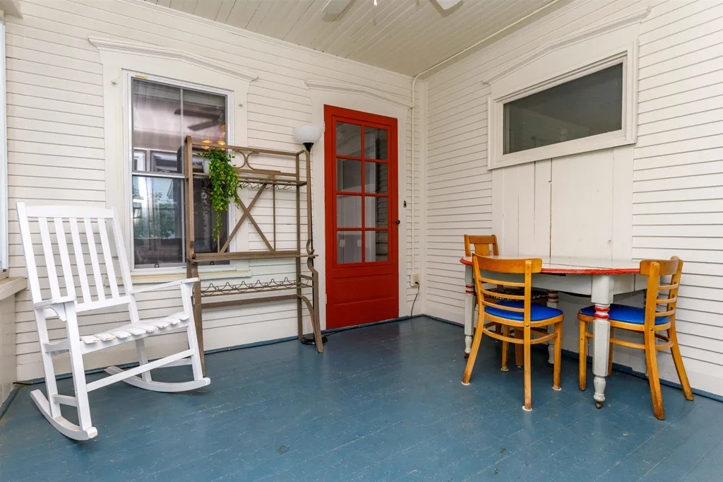 17 Crombie Street Burlington VT 05401
