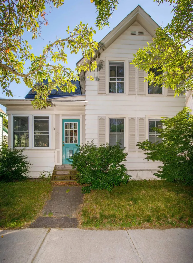17 Crombie Street Burlington VT 05401