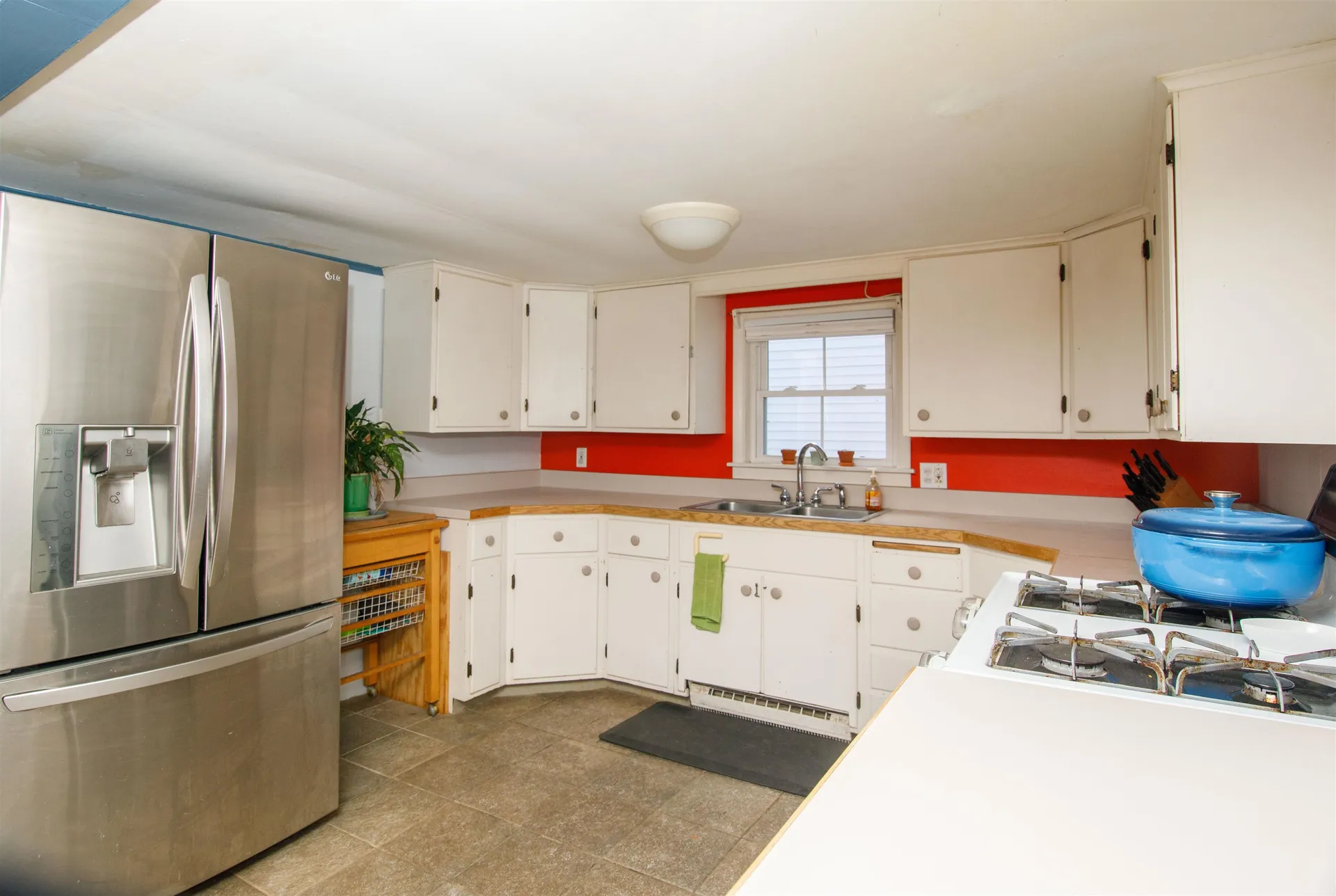 17 Crombie Street Burlington VT 05401