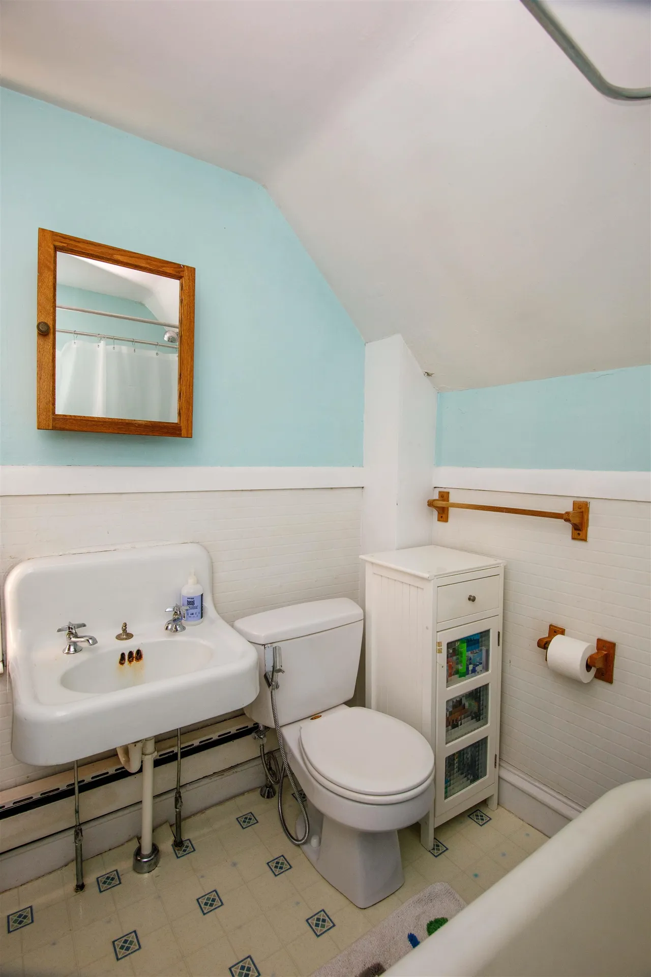 17 Crombie Street Burlington VT 05401