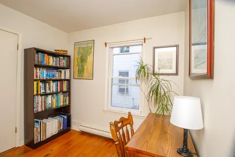 17 Crombie Street Burlington VT 05401