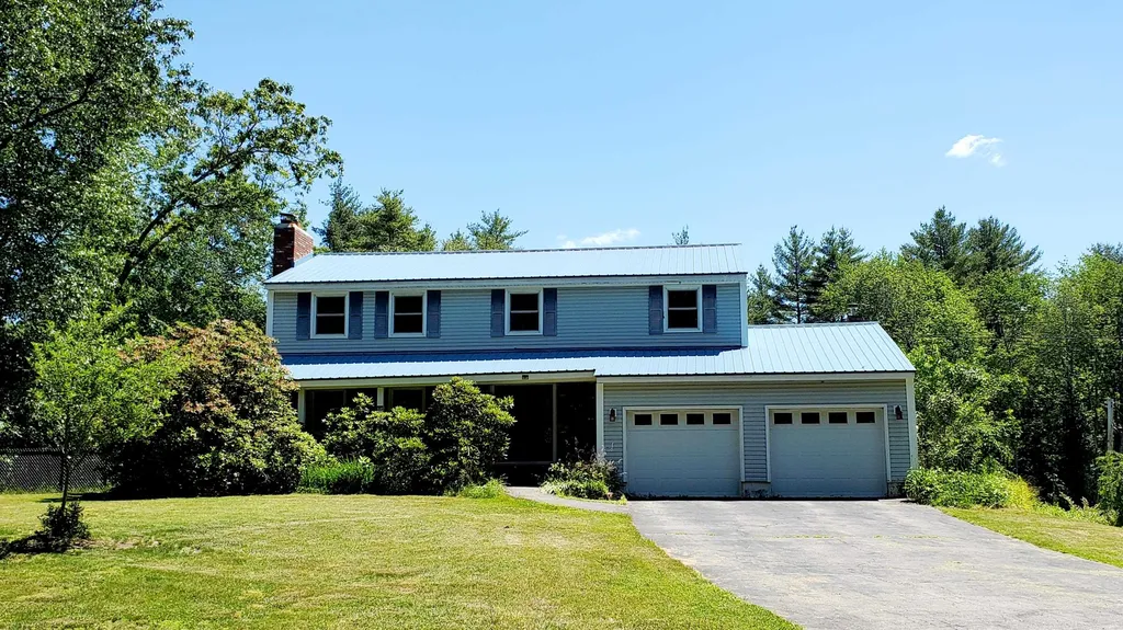 13 Oak Ridge Road Kensington NH 03833