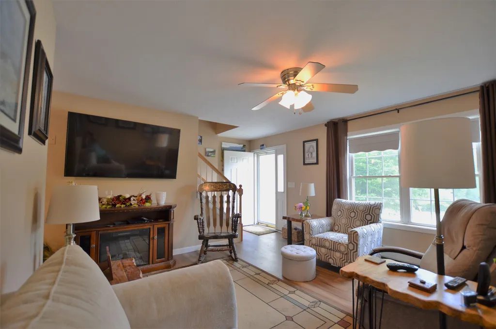 13 Pinehurst Drive Bennington NH 03442