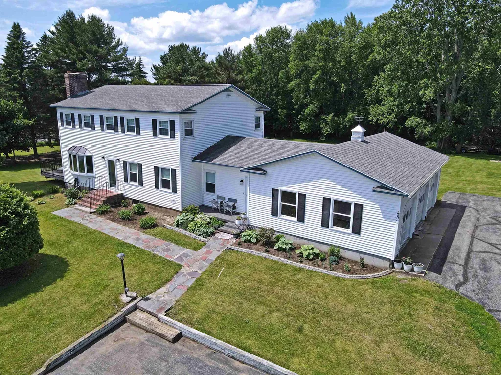 487 Us Route 2 North Hero VT 05474