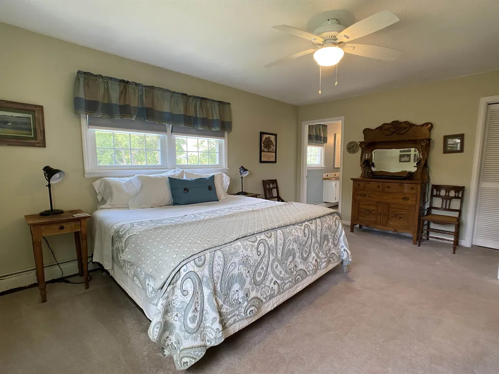 487 Us Route 2 North Hero VT 05474