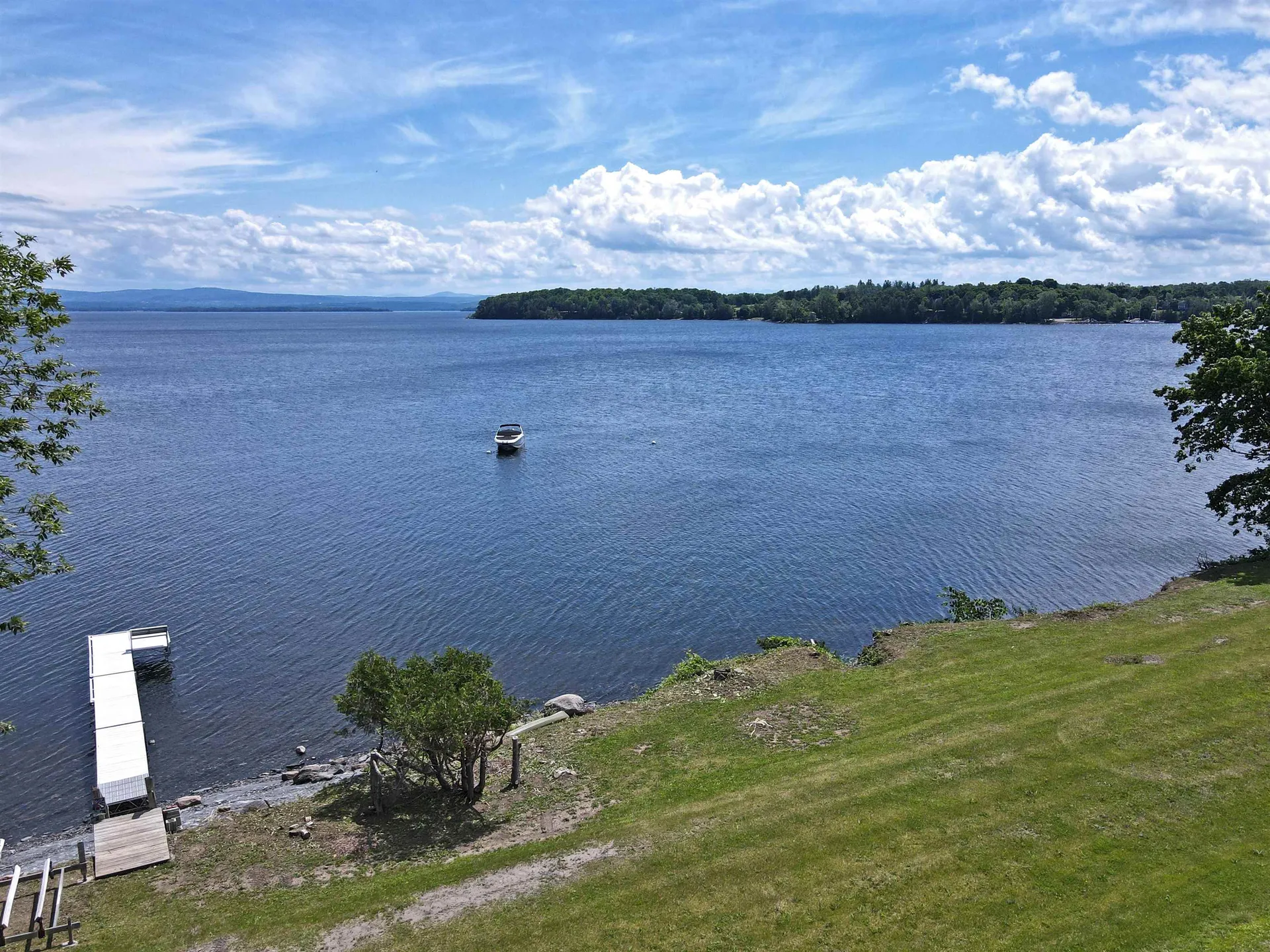 487 Us Route 2 North Hero VT 05474