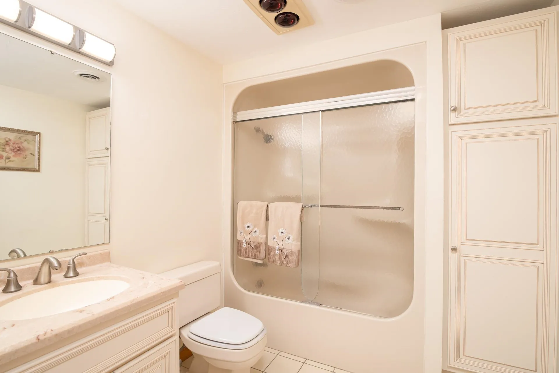 17 Stowecroft Drive Hampton NH 03842