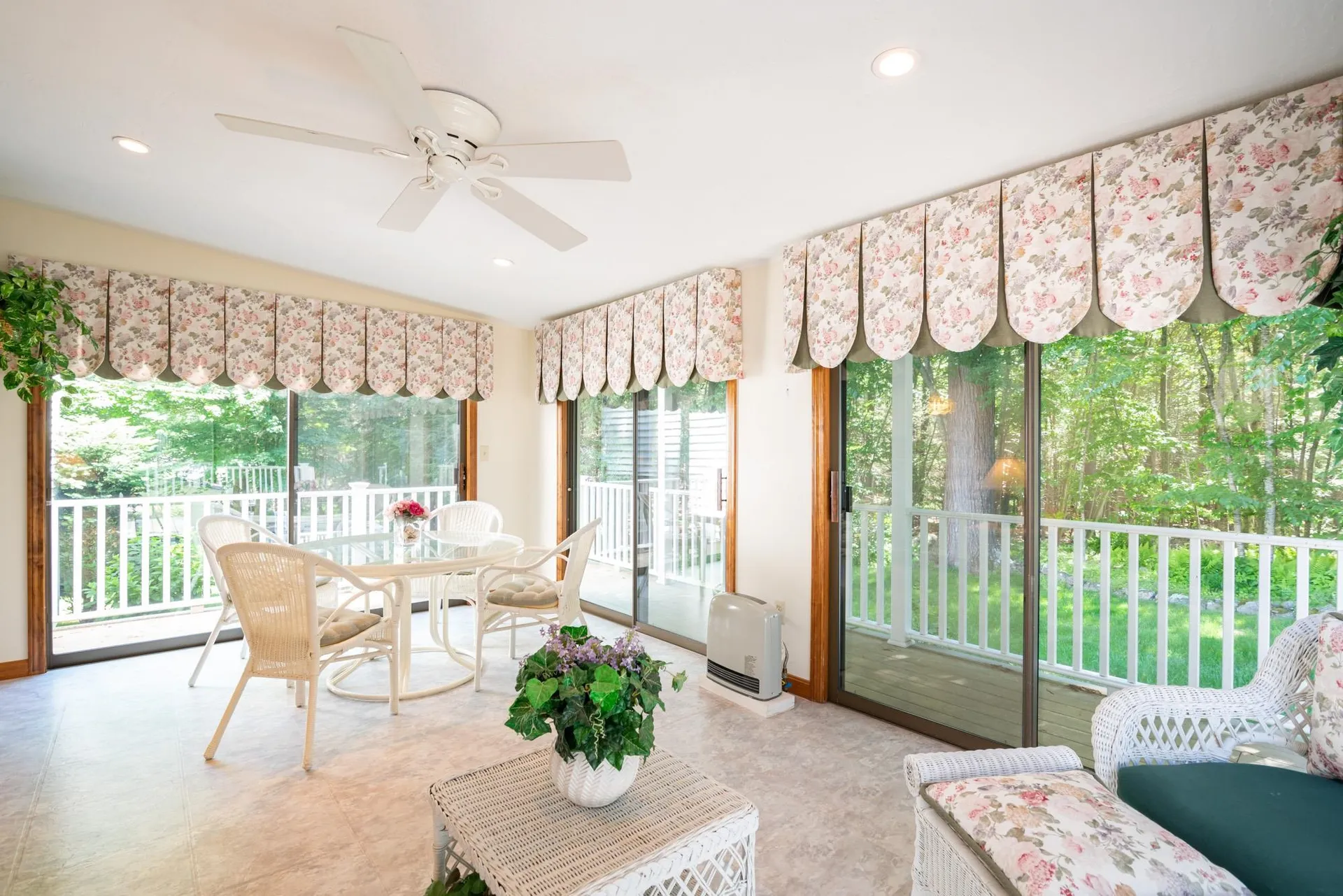 17 Stowecroft Drive Hampton NH 03842