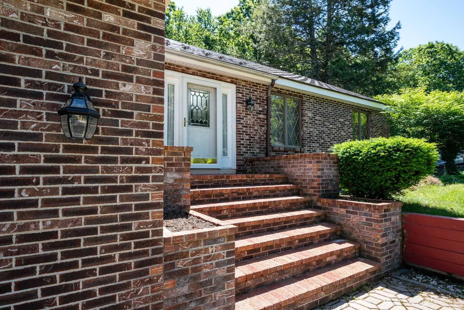 17 Stowecroft Drive Hampton NH 03842