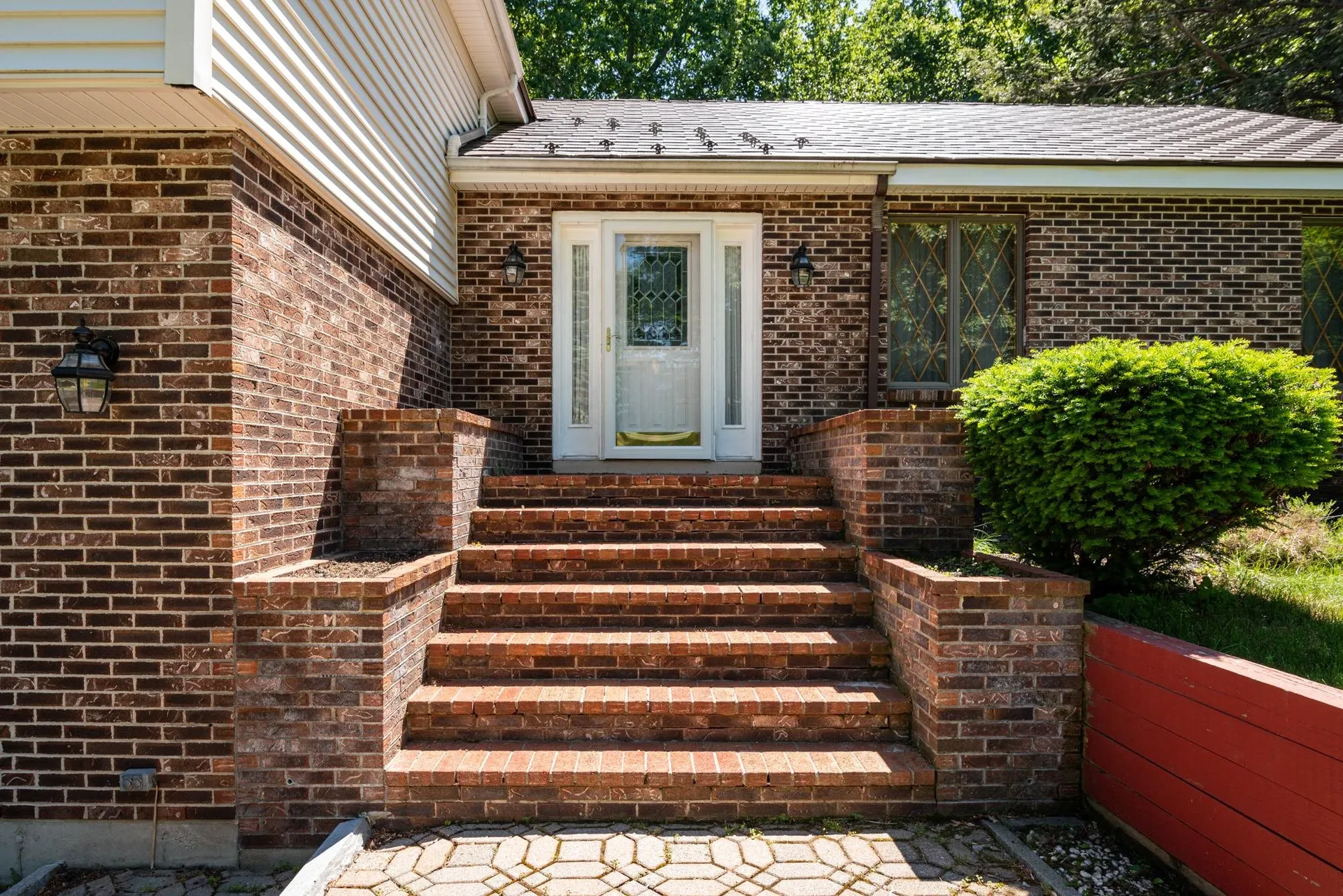 17 Stowecroft Drive Hampton NH 03842