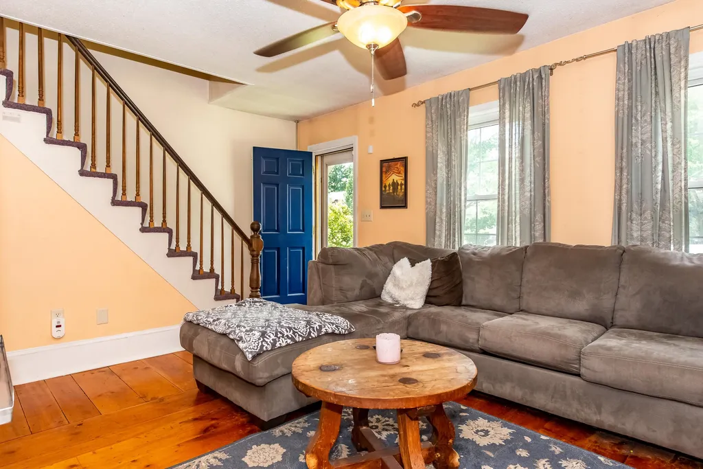 5 Hussey Street Rochester NH 03867