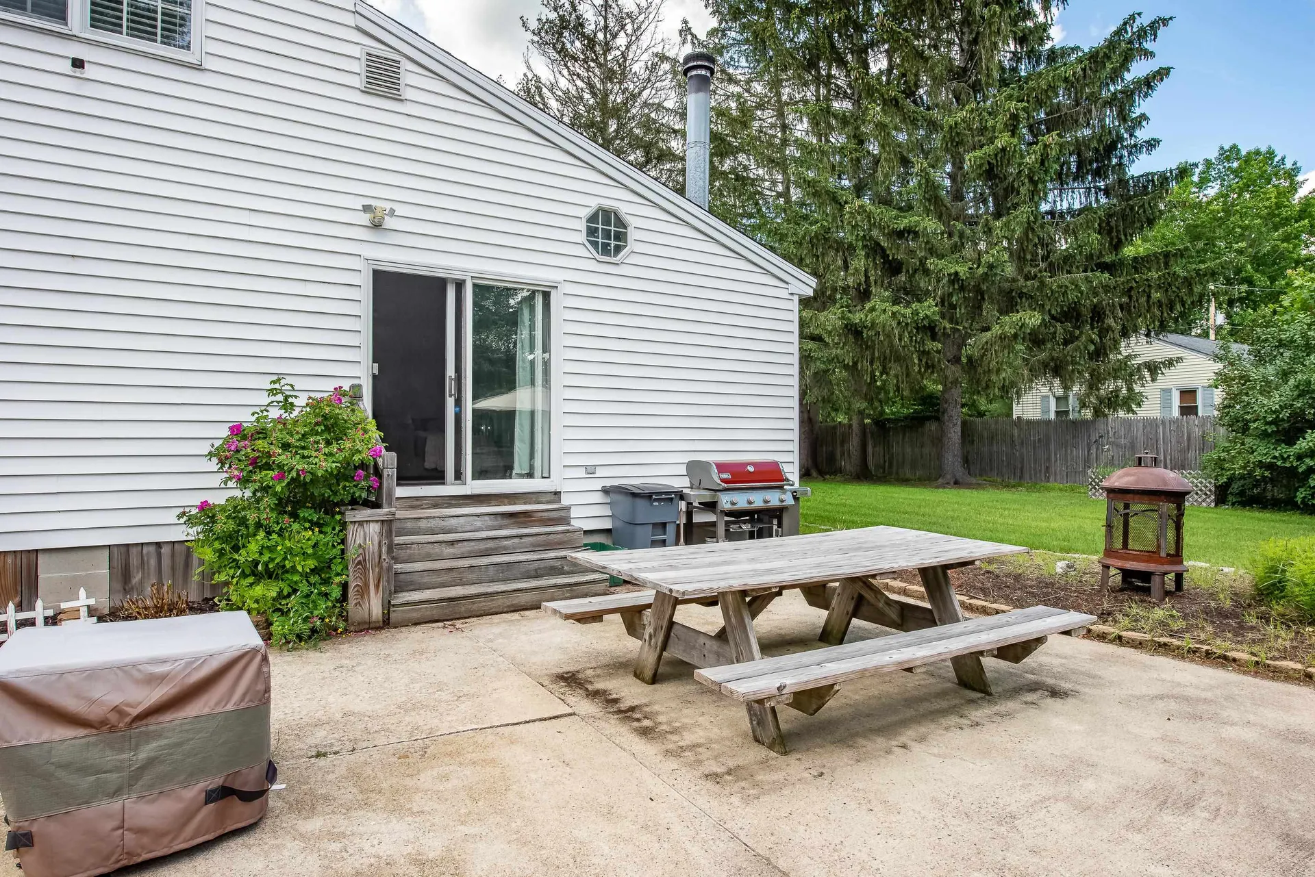 5 Hussey Street Rochester NH 03867