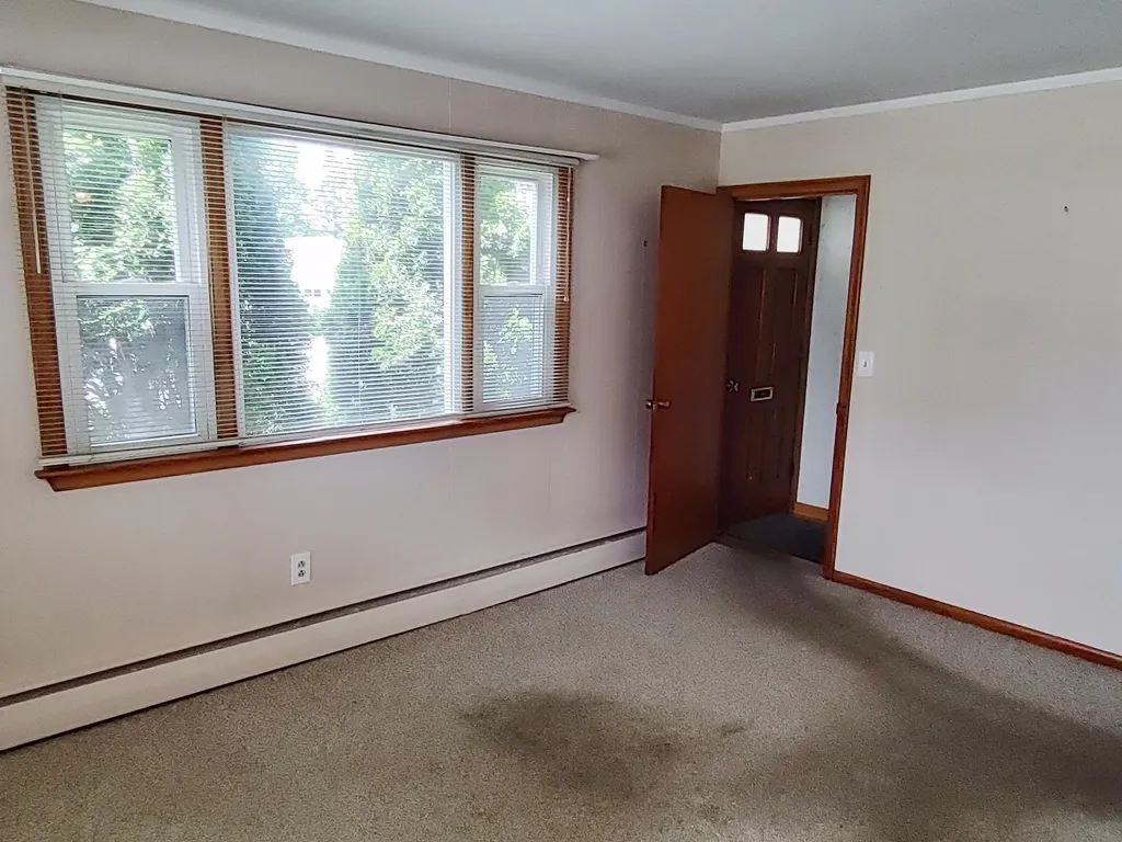 245 Calef Road Manchester NH 03103