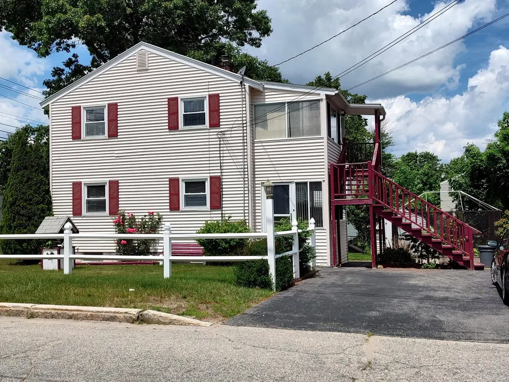 245 Calef Road Manchester NH 03103