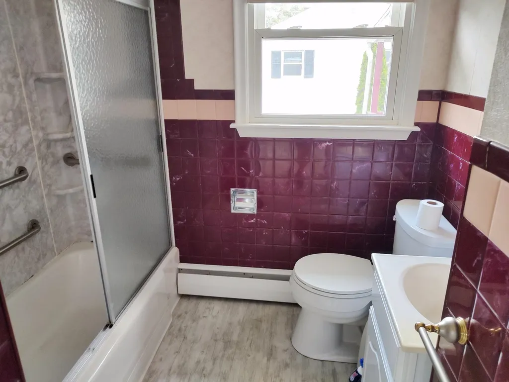 245 Calef Road Manchester NH 03103