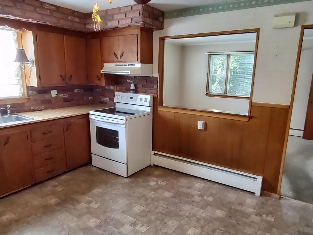 245 Calef Road Manchester NH 03103